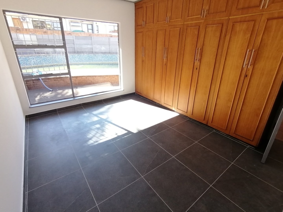 To Let 4 Bedroom Property for Rent in Heuwelsig Free State